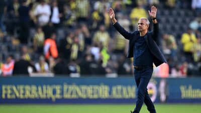 Fenerbahçe'nin deneyimli teknik direktörü İsmail Kartal, bu sezon 4 kupayı