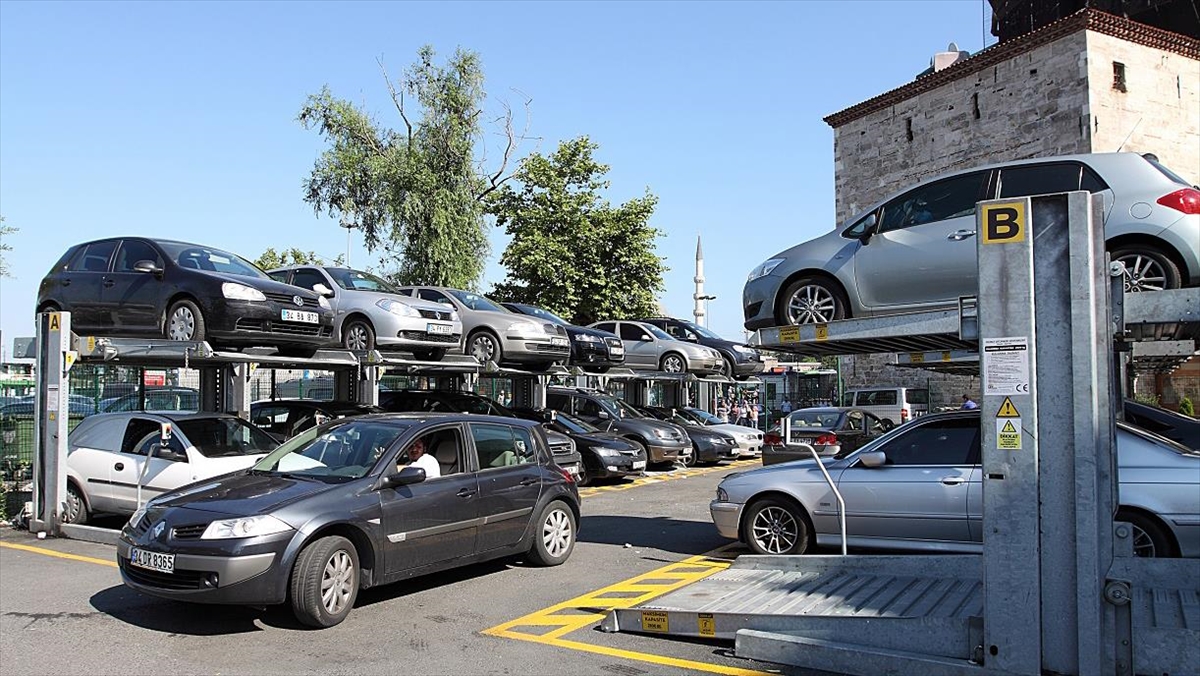 İSTANBUL (AA) – İBB Meclisi ekim ayı üçüncü oturumu, Meclis