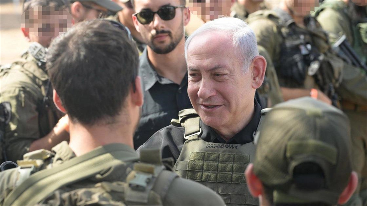 İsrail Başbakanı Binyamin Netanyahu, Lübnan'daki Hizbullah'ın savaşa girmekle "hayatının hatasını"