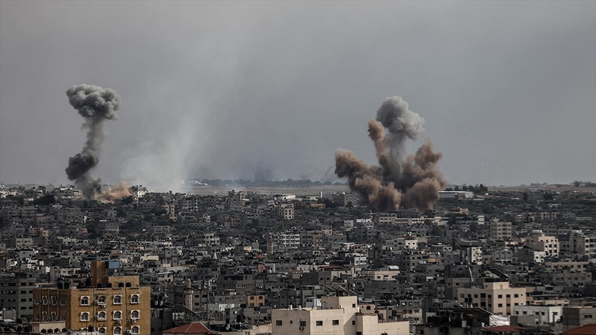 Hamas'ın silahlı kanadı İzzeddin el-Kassam Tugayları'nın sabah erken saatlerde başlattığı