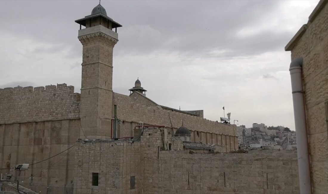 İsrail, işgal altındaki Batı Şeria'nın El Halil kentinde bulunan Harem-i