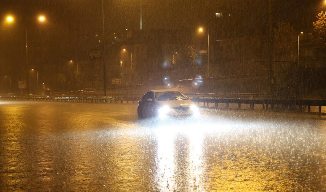 İSTANBUL (AA) – Sabah 05.00 sularında kentin kuzey kesimlerinde başlayan