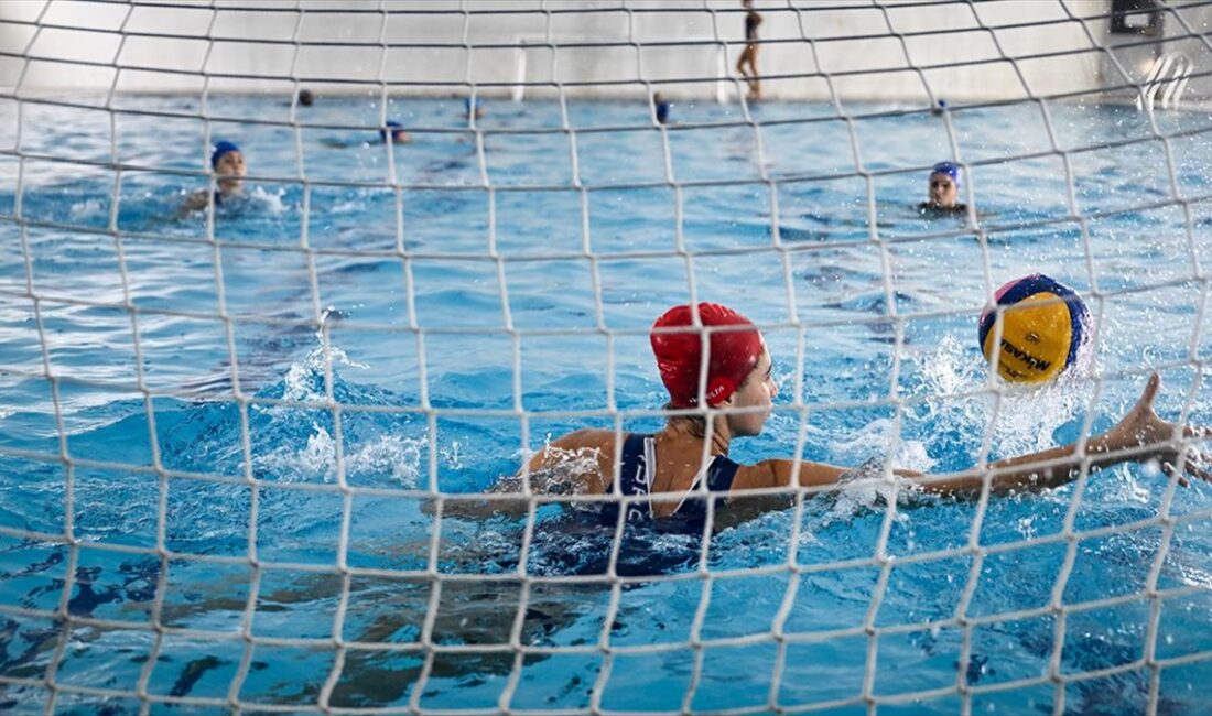 LEN Challenger Kupası'nda adını 6'lı finale yazdırarak bunu başaran ilk