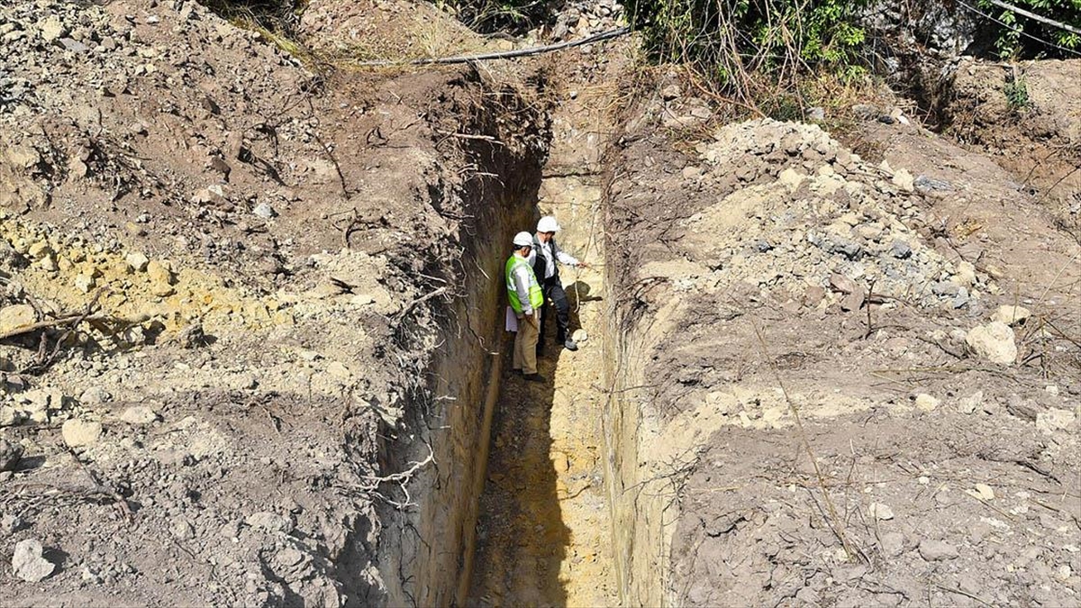 İzmir ve çevresindeki fayların deprem üretme olasılıklarının belirlenmesi için başlatılan