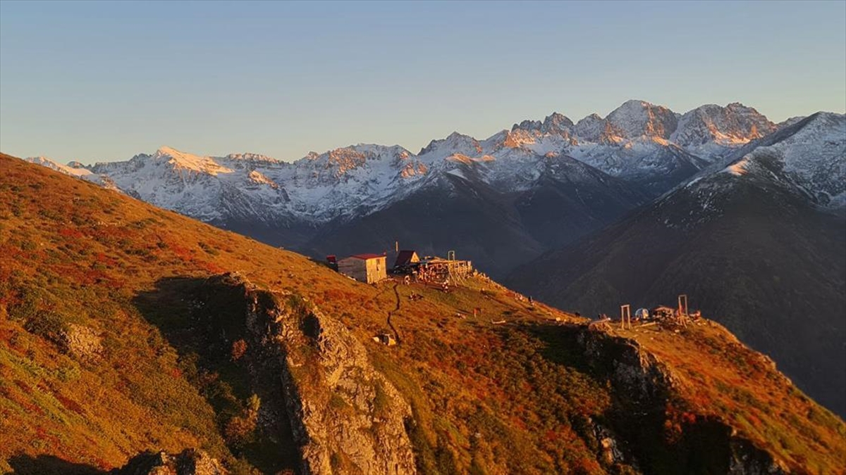 Rize'nin Çamlıhemşin ilçesindeki Kaçkar Dağları ve çevresinde bulunan yaylalarda sonbahar