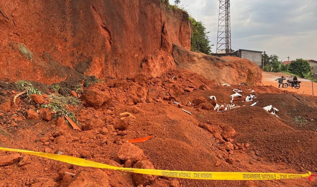 Kamerun'un başkenti Yaounde’de şiddetli yağışların yol açtığı heyelanda hayatını kaybedenlerin