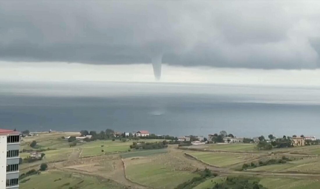 SAMSUN (AA) – Samsun’un Canik ilçesi açıklarında sabah saatlerinde oluşan