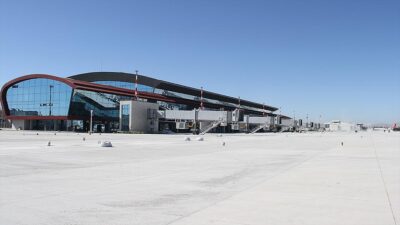 Yapımı yaklaşık 3 yıldır devam eden Kayseri Havalimanı yeni terminal