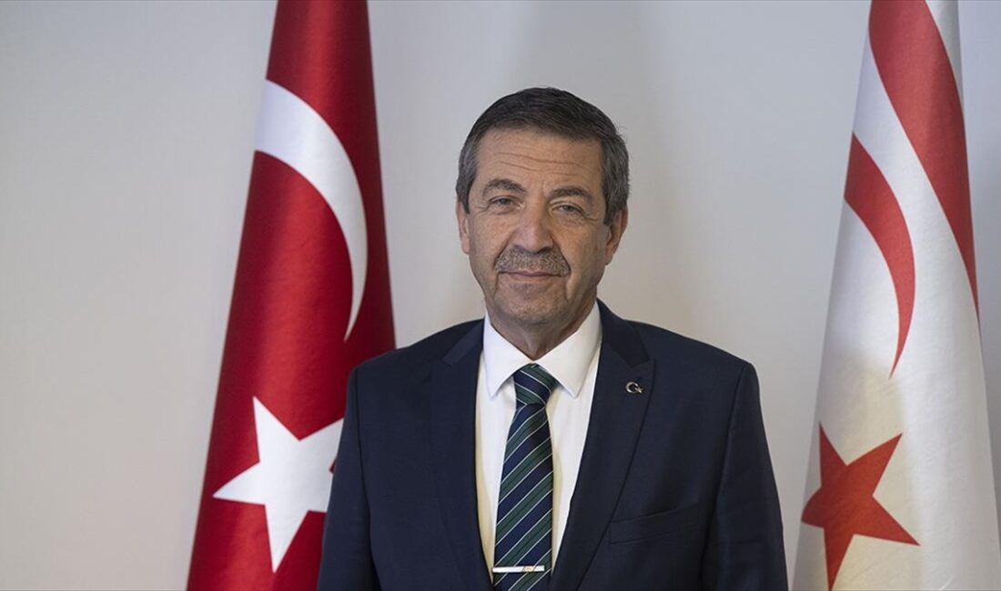 Kuzey Kıbrıs Türk Cumhuriyeti (KKTC) Dışişleri Bakanı Tahsin Ertuğruloğlu, Birleşmiş
