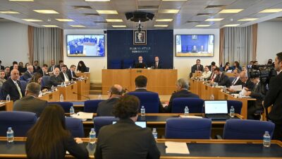 AK Parti milletvekillerinin imzasını taşıyan Konutların Turizm Amaçlı Kiralanmasına ve