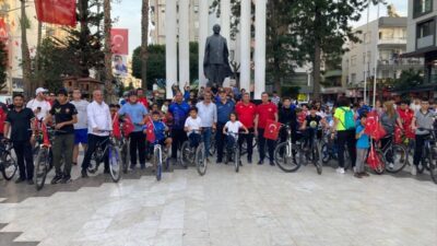 ANTALYA (AA) – Kumluca ilçesinde, Cumhuriyet'in 100. Yıl dönümü dolayısıyla