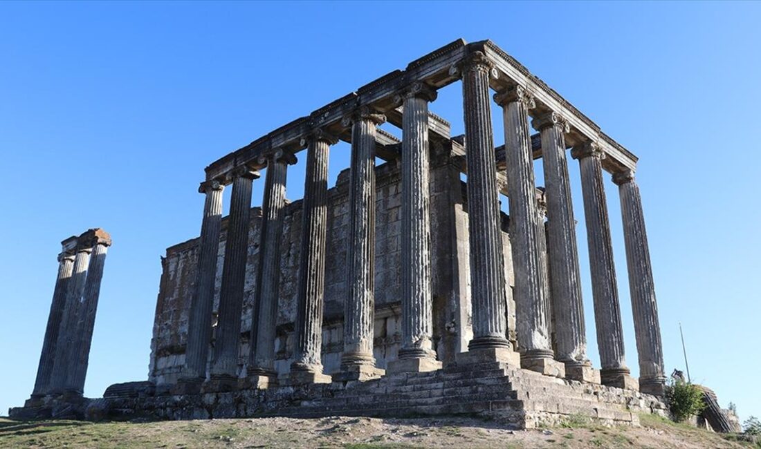 Kütahya'nın Çavdarhisar ilçesinde 199 yıl önce Avrupalı gezginler tarafından keşfedilen