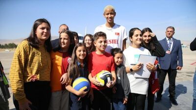 A Milli Kadın Voleybol Takımı oyuncusu Melissa Vargas, Kahramanmaraş merkezli