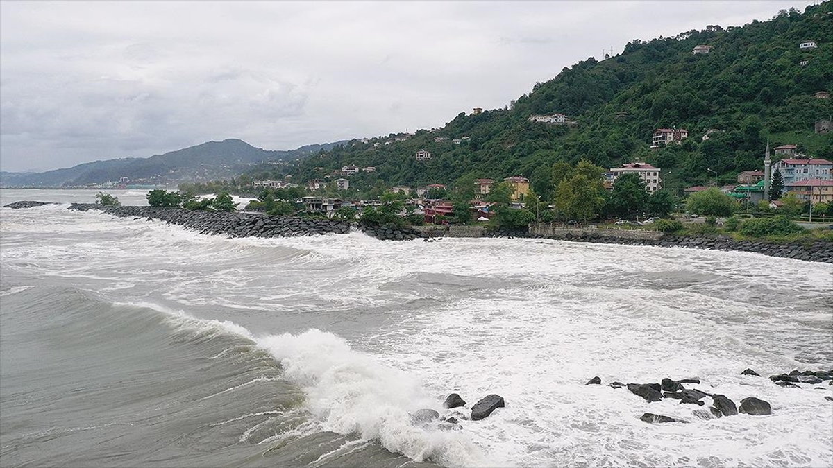 Doğu Anadolu'nun bazı kesimleri için fırtına, Karadeniz'in bazı kesimleri için