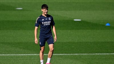 İspanya'nın Real Madrid takımında forma giyen 18 yaşındaki milli futbolcu