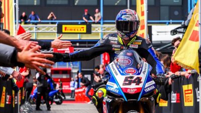 Milli motosikletçi Toprak Razgatlıoğlu, Dünya Superbike Şampiyonası'nın (WSBK) 11. ayağı