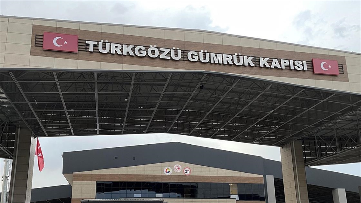 Türkiye'nin Gürcistan sınırındaki Türkgözü Gümrük Kapısı'ndan eylül ayında çoğunluğu tırdan