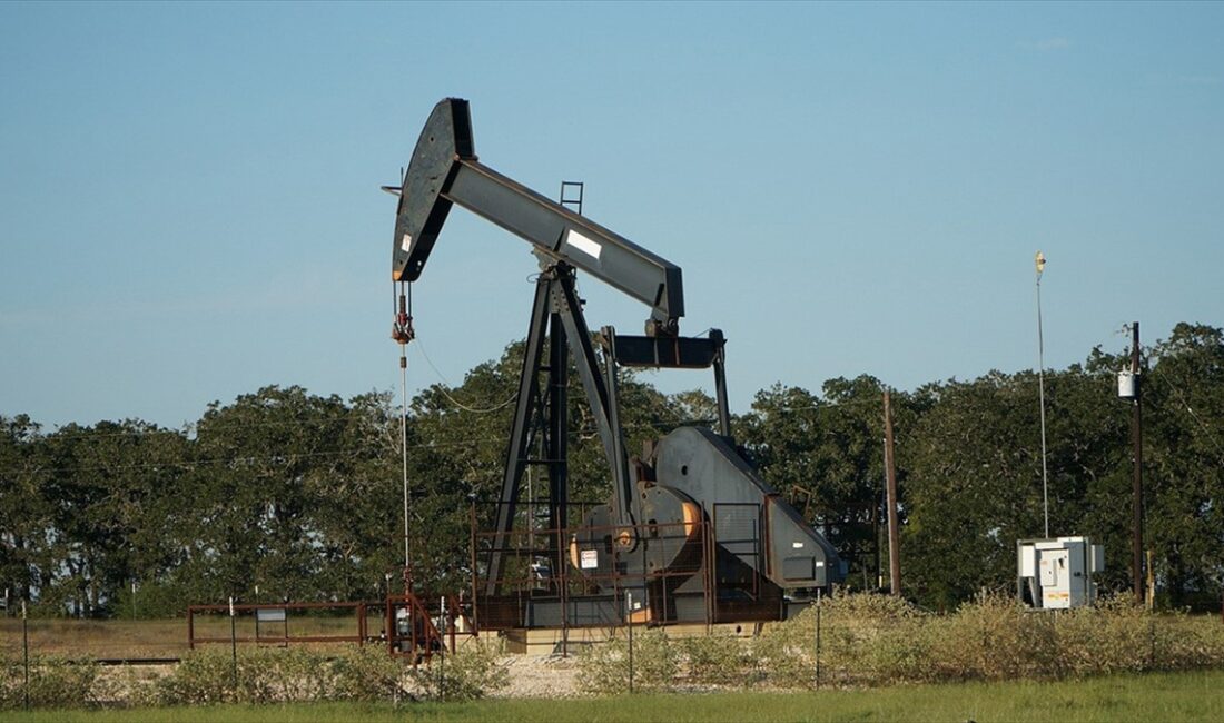 Küresel petrol talebinin 2045'te geçen yıla göre günlük 16 milyon