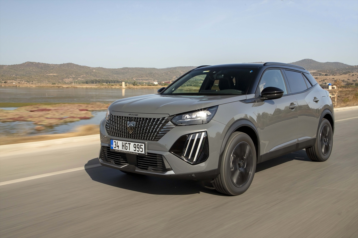 İSTANBUL (AA) – Peugeot, yenilediği B-SUV modeli 2008 ve yeni