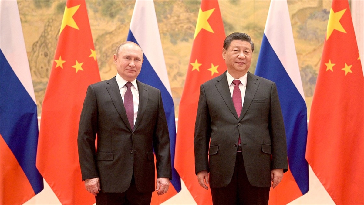 Rusya Devlet Başkanı Vladimir Putin ile Çin Devlet Başkanı Şi