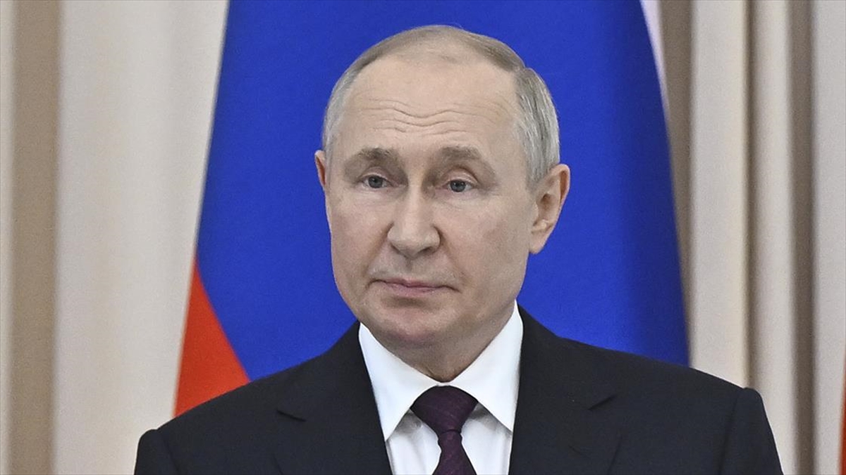 Rusya Devlet Başkanı Vladimir Putin, Batı'nın kendi "tekeline" karşı gelen