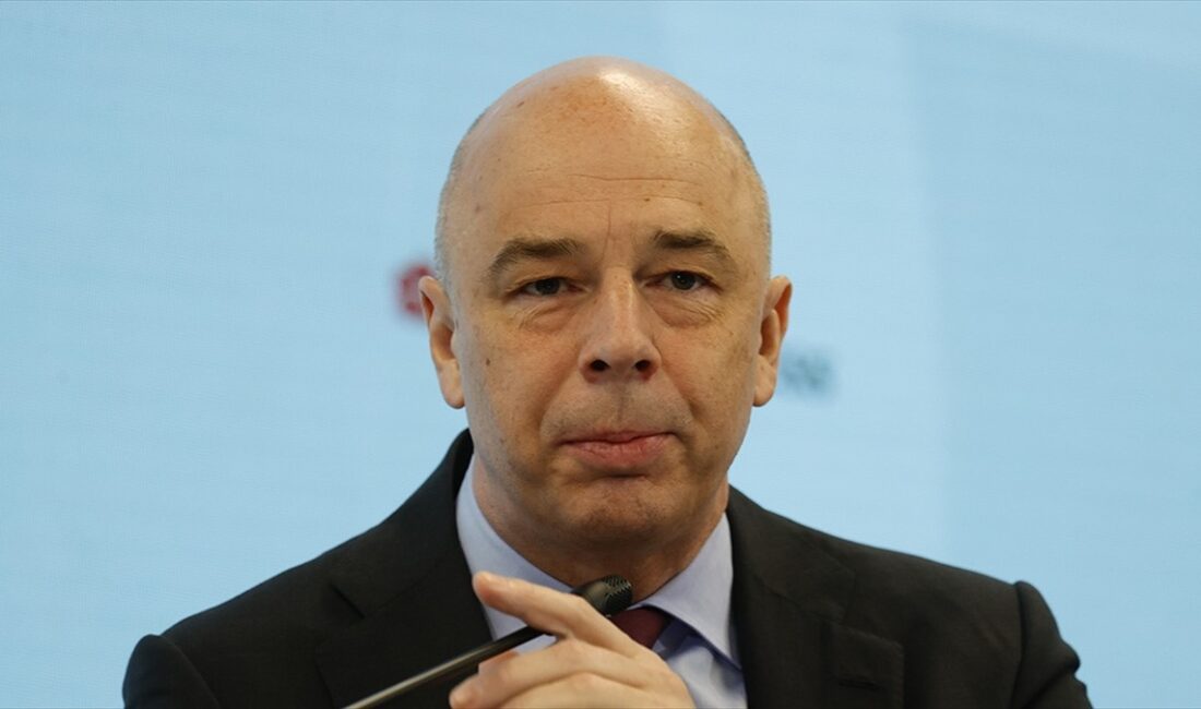 Rusya Maliye Bakanı Anton Siluanov, askeri harcamaların 10 trilyon rublenin