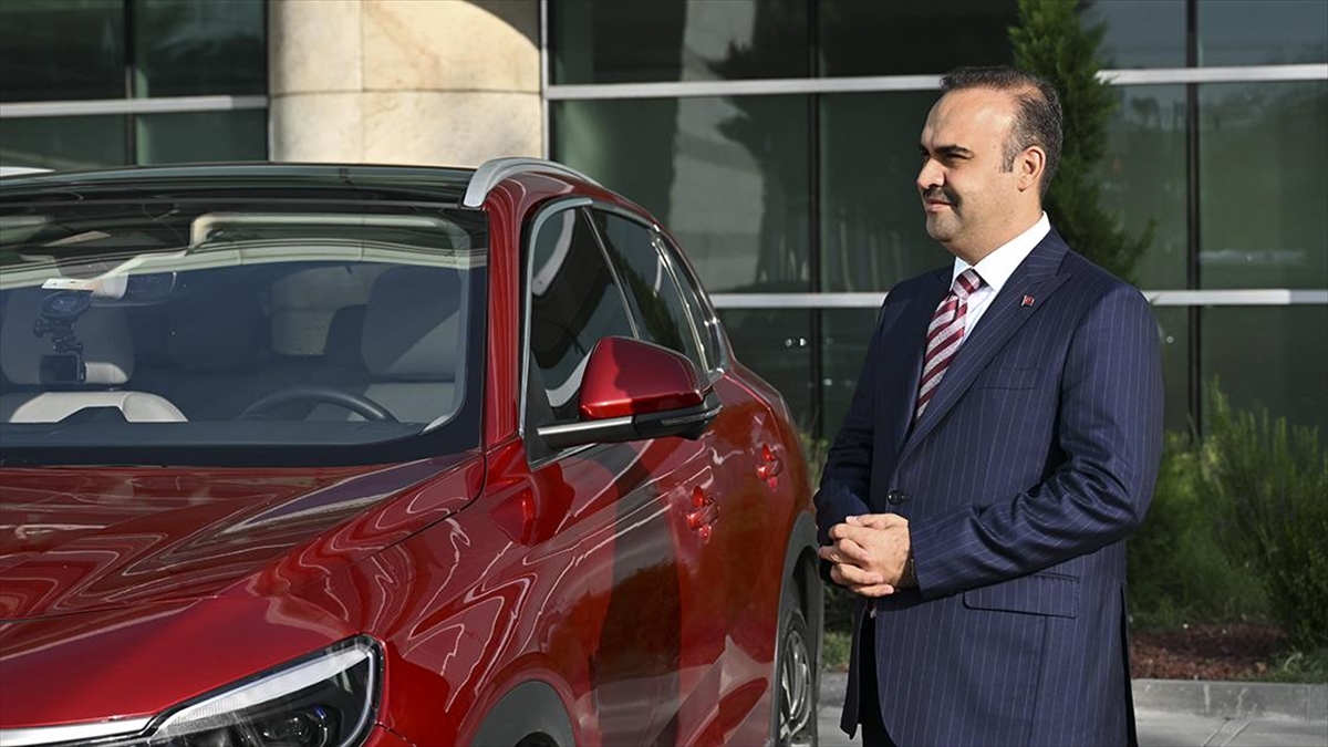 Sanayi ve Teknoloji Bakanı Mehmet Fatih Kacır, Türkiye'nin yeni yüzyılda
