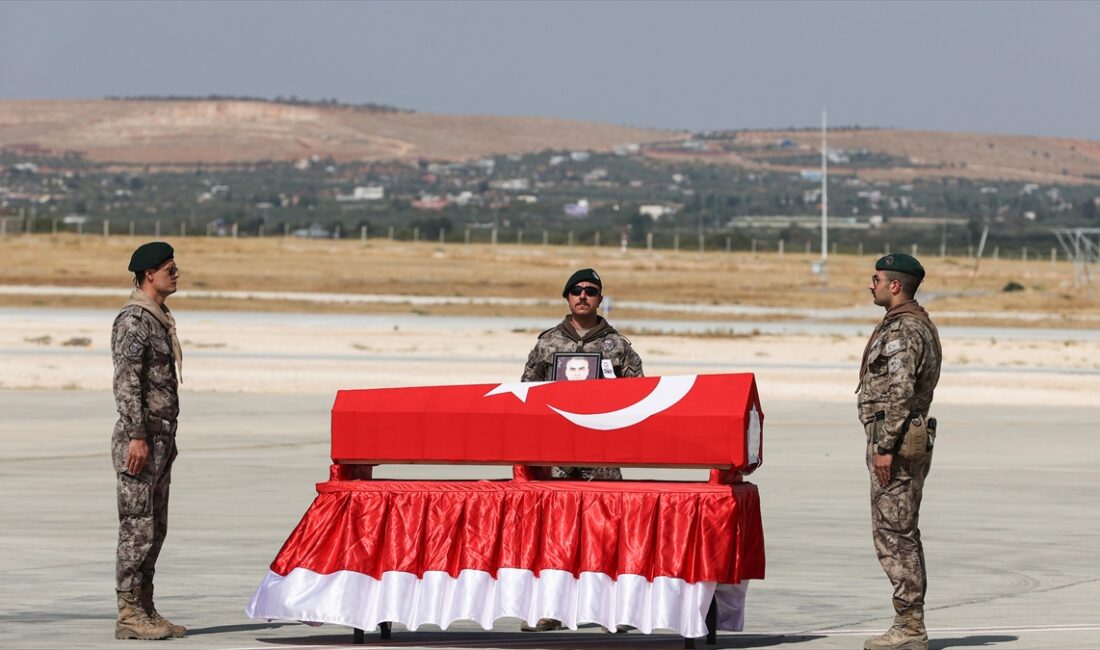 Bölücü terör örgütü mensuplarının taciz atışında şehit olan Suriye Görev