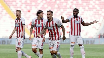 SİVAS (AA) – Lige evinde oynadığı ve 1-1 berabere kaldığı