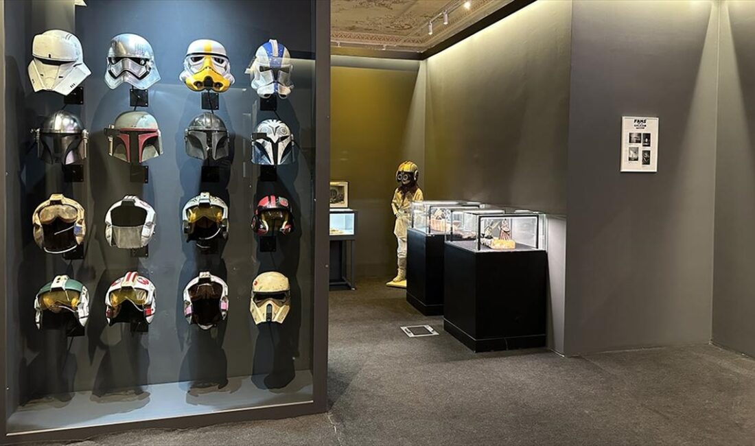 Sinema tarihinin en çok izlenen serilerinden Star Wars'un 600'den fazla