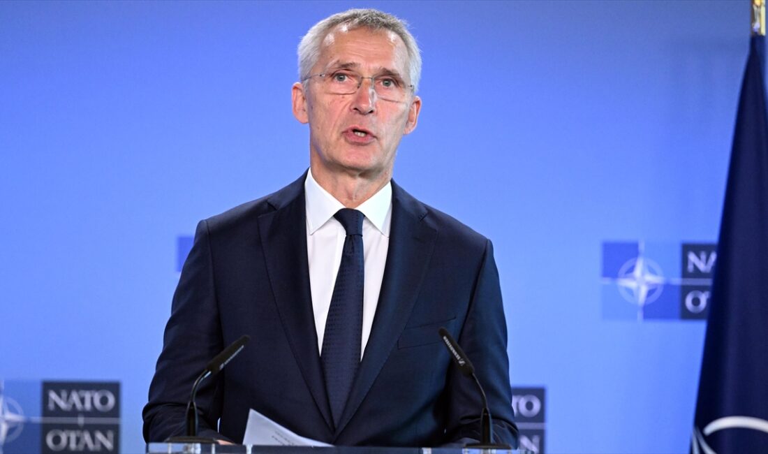 NATO Genel Sekreteri Jens Stoltenberg, NATO birliklerinin Kosova'da barışı korumaya