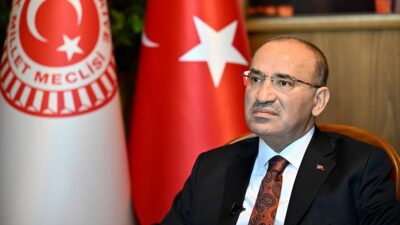 TBMM Başkanvekili Bozdağ, "Anayasanın üzerinde bugüne kadar 19 değişiklik paketi