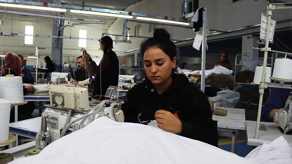 Türk tekstil sektörünün yılın 9 ayındaki ihracatı yaklaşık 7,2 milyar