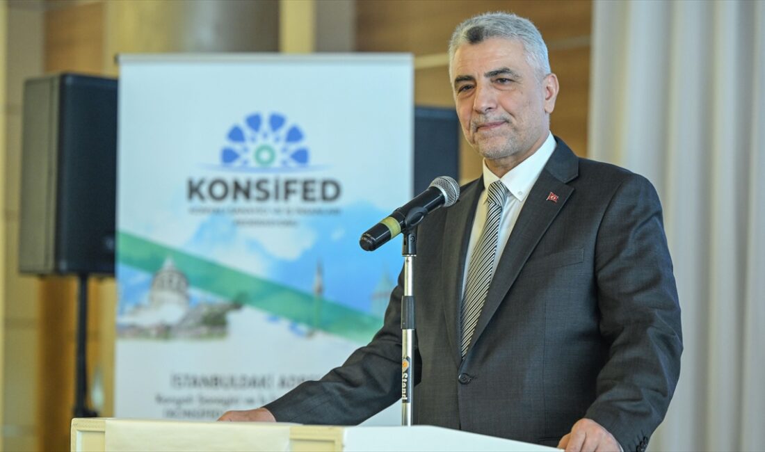 Ticaret Bakanı Bolat, "Bütün şirketleri, Cumhuriyet'imizin 100. yılında normalleşmeye, fiyatlardaki