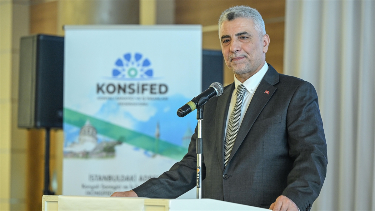 Ticaret Bakanı Bolat, "Bütün şirketleri, Cumhuriyet'imizin 100. yılında normalleşmeye, fiyatlardaki