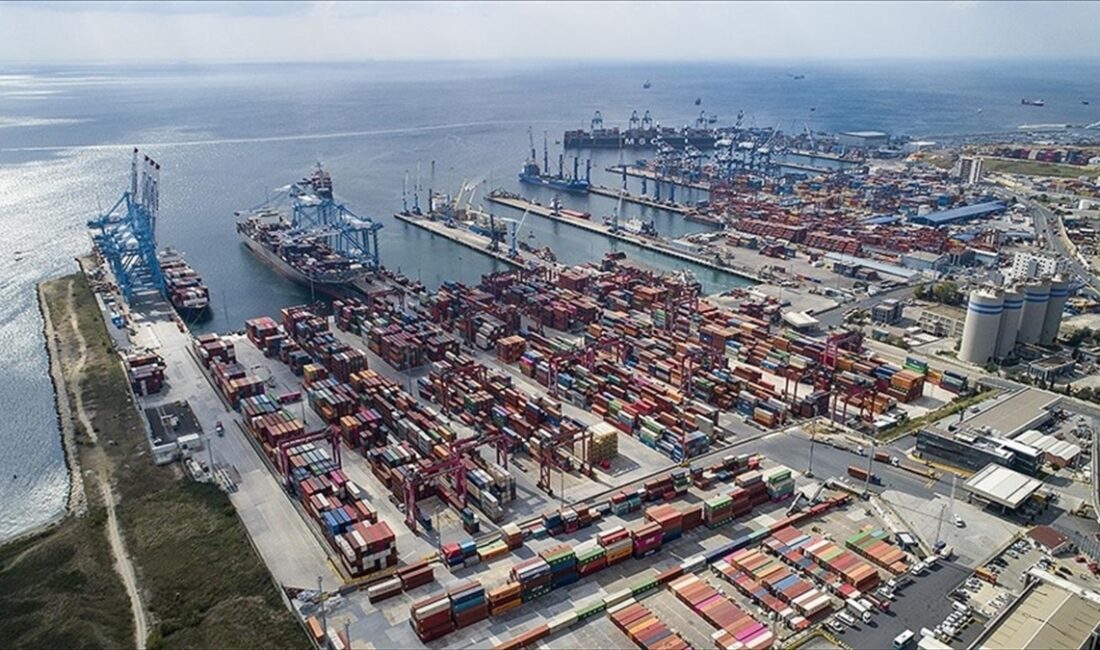 Ticaret Bakanı Ömer Bolat, "Eylülde ihracatımız yıllık yüzde 0,3 artışla