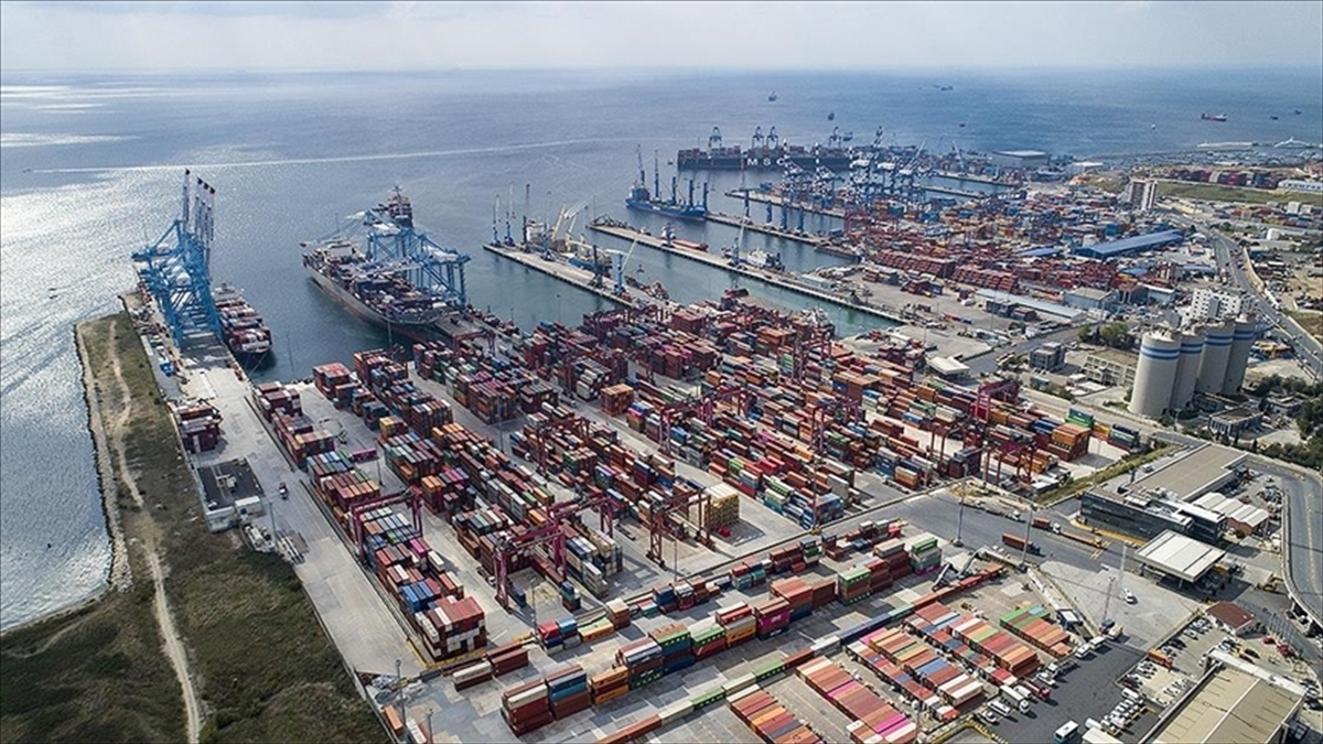 Ticaret Bakanı Ömer Bolat, "Eylülde ihracatımız yıllık yüzde 0,3 artışla