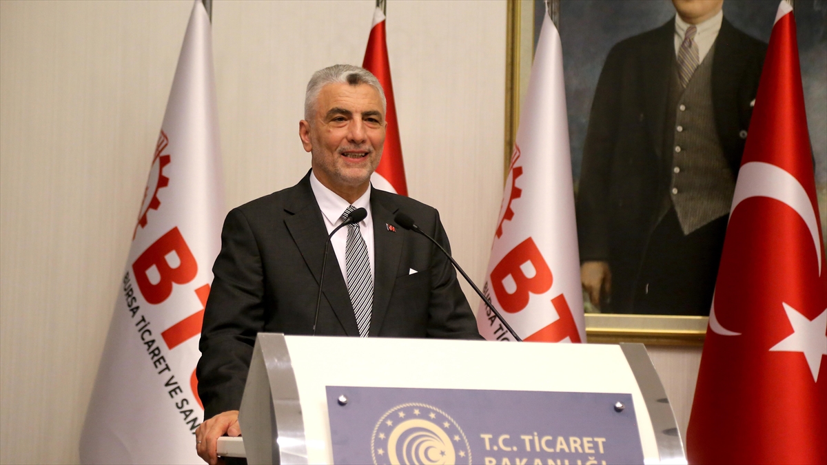 Ticaret Bakanı Bolat, "Piyasa ekonomisine inanan, özel sektörle kalkınmaya inanan