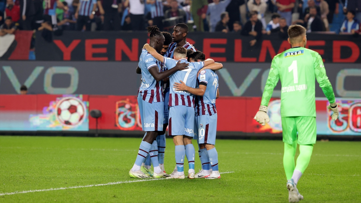 Trendyol Süper Lig'in 9. haftasında sahasında Corendon Alanyaspor'u 1-0 yenen