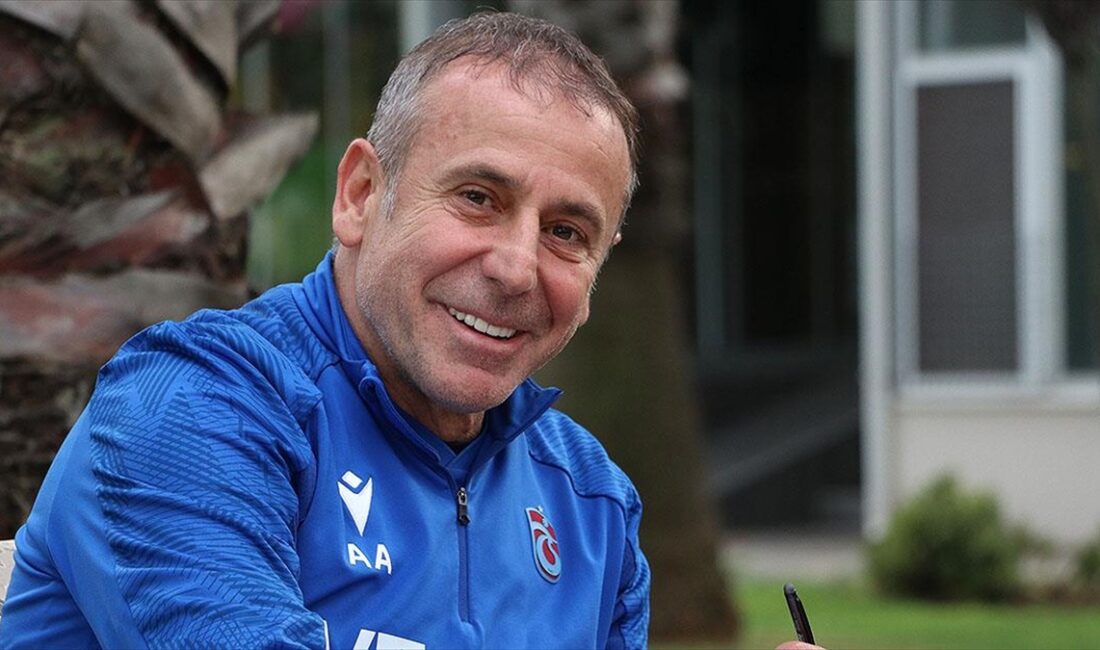 Trabzonspor, teknik direktör Abdullah Avcı ile sözleşme imzaladığını duyurdu.