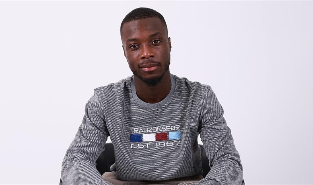 Trabzonspor'un İngiltere Premier Lig'den transfer ettiği Fildişi Sahilli oyuncusu Nicolas