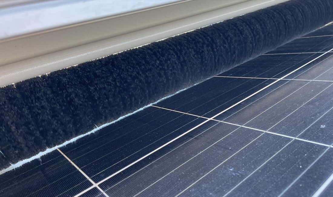 Trakya Üniversitesinde, güneş enerjisinden elektrik üretiminde kullanılan fotovoltaik panellerin verimliliğini