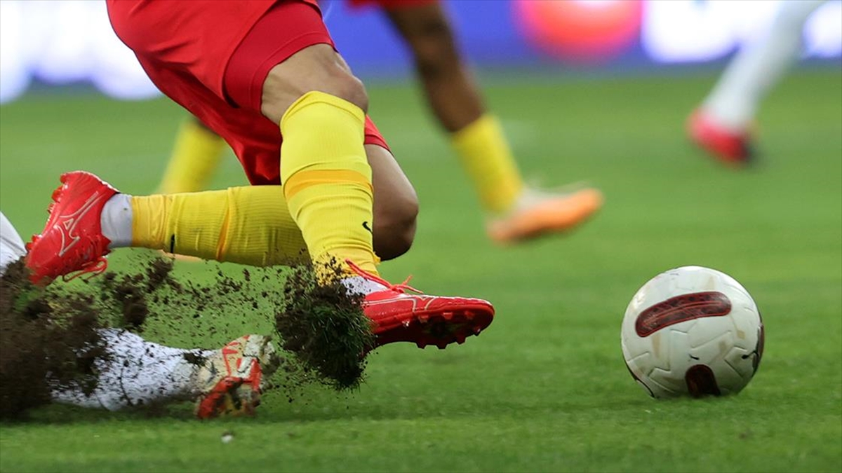 Futbolda Trendyol Süper Lig ve Trendyol 1. Lig'de 9'uncu, TFF