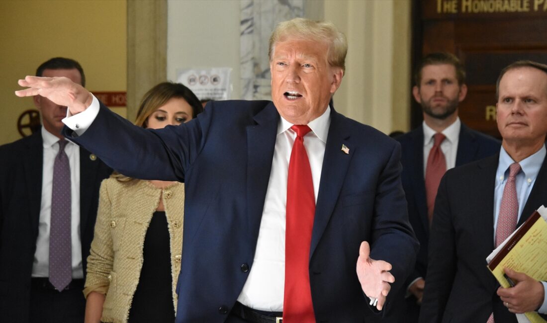 NEW YORK (AA) – Trump, Manhattan’daki eyalet Yüksek Mahkemesinde görülen