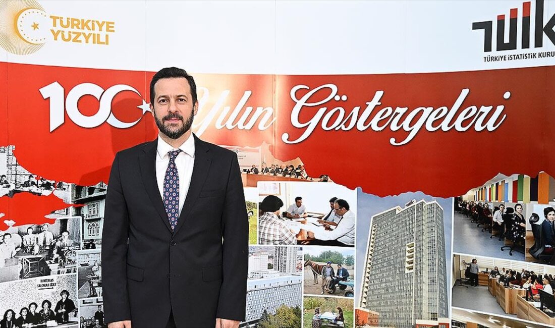 Türkiye İstatistik Kurumu (TÜİK) Başkanı Erhan Çetinkaya, "İstatistiklerle Cumhuriyet'imizin 100