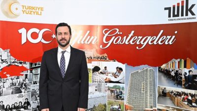Türkiye İstatistik Kurumu (TÜİK) Başkanı Erhan Çetinkaya, "İstatistiklerle Cumhuriyet'imizin 100
