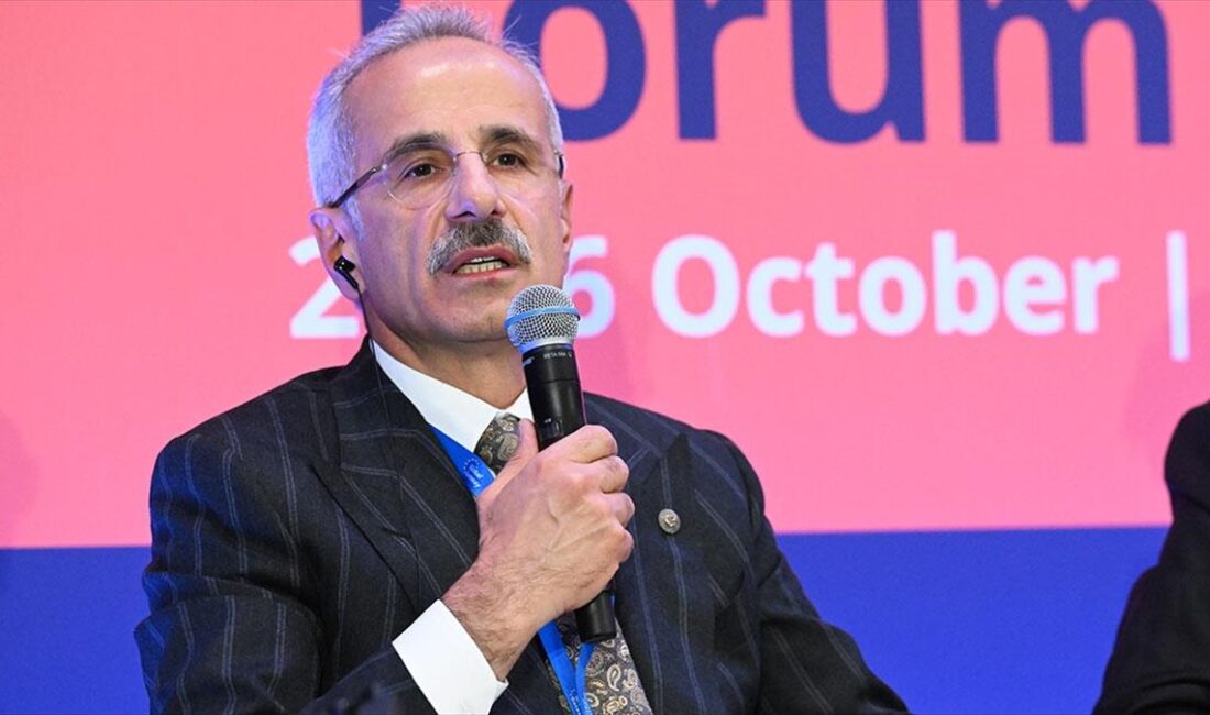 Ulaştırma ve Altyapı Bakanı Abdulkadir Uraloğlu, "Son 21 yılda ülkemizde