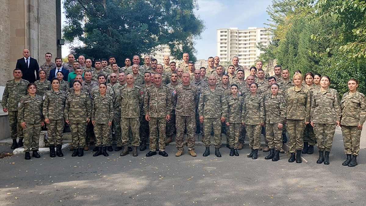 Azerbaycan'ın başkenti Bakü'de Türkiye, Azerbaycan ve Gürcistan'ın katılımıyla Bilgisayar Destekli