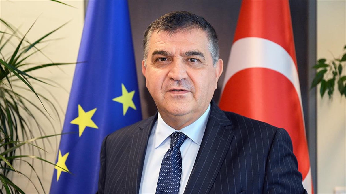 Türkiye'nin Avrupa Birliği (AB) Daimi Temsilcisi Büyükelçi Faruk Kaymakcı, AB'de