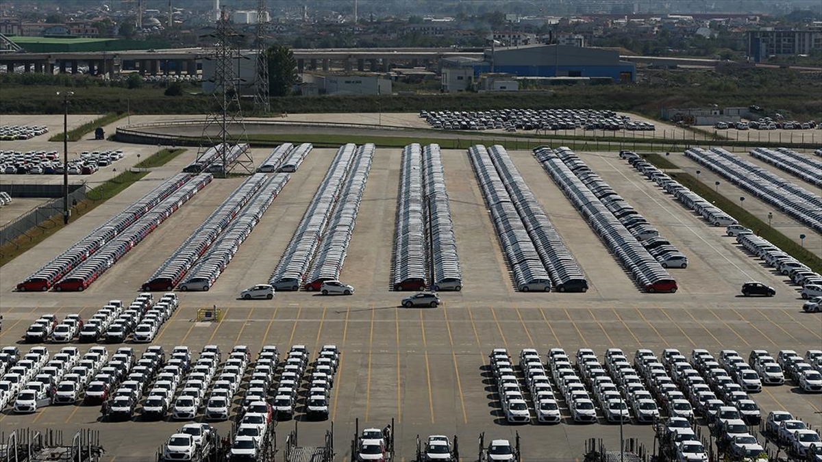 Türk otomotiv sanayisinin ocak-eylül döneminde adet bazında yurt dışı satışlarının